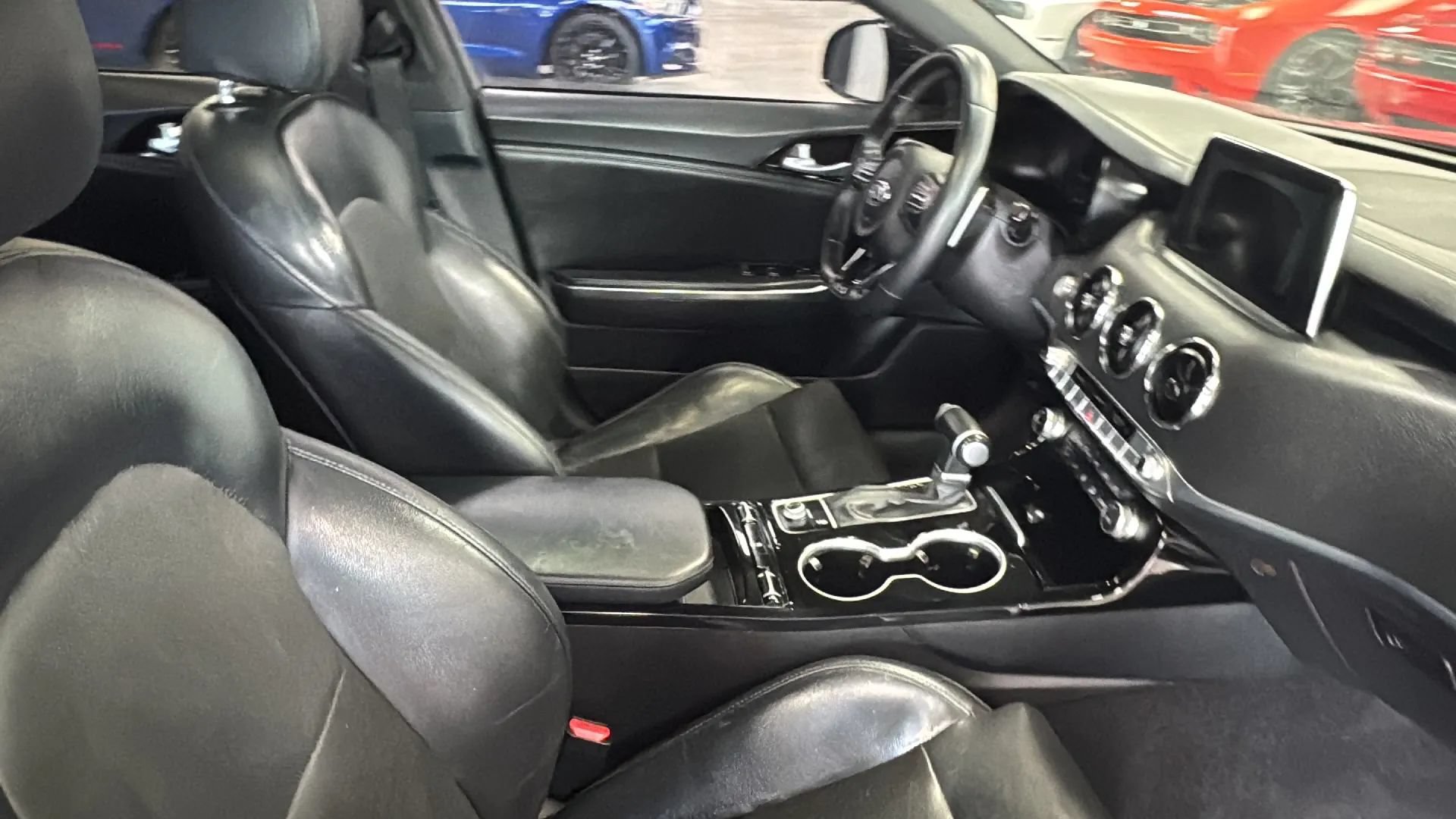 Used 2020 Kia Stinger GT-Line w/ Sun & Sound Package RWD image 9