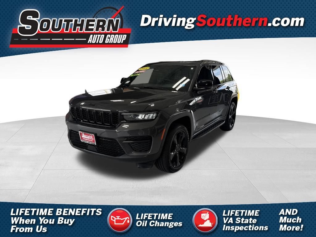 Used 2025 Jeep Grand Cherokee Altitude