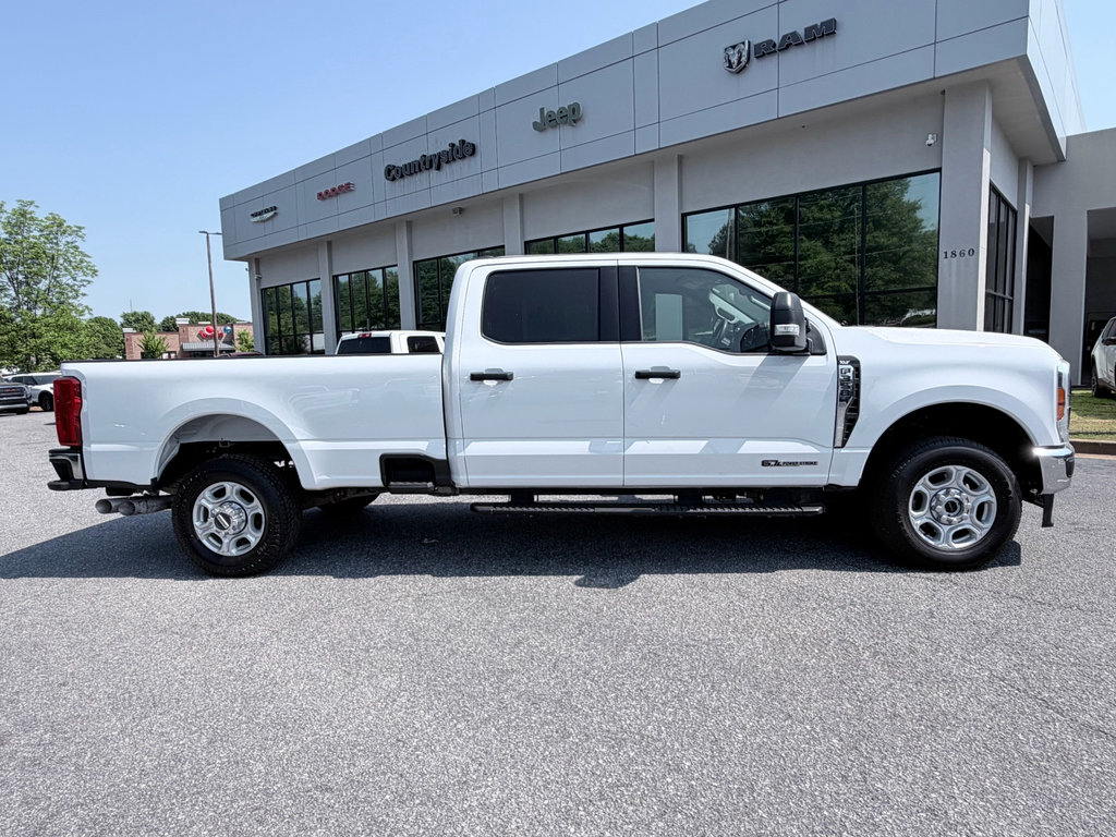 Used 2026 Ford F350 XLT AWD/4WD image 4