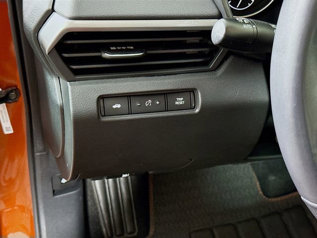 Used 2021 Nissan Altima 2.5 SR w/ SR Premium Package image 12