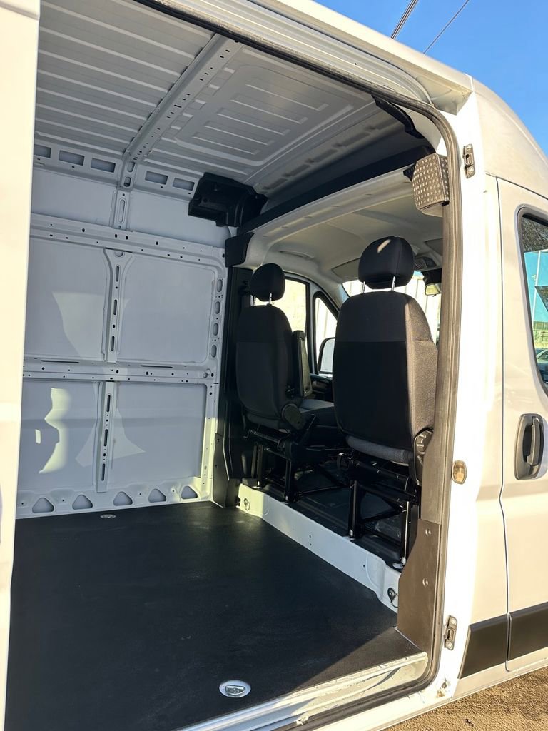 Used 2023 RAM ProMaster 2500 image 26