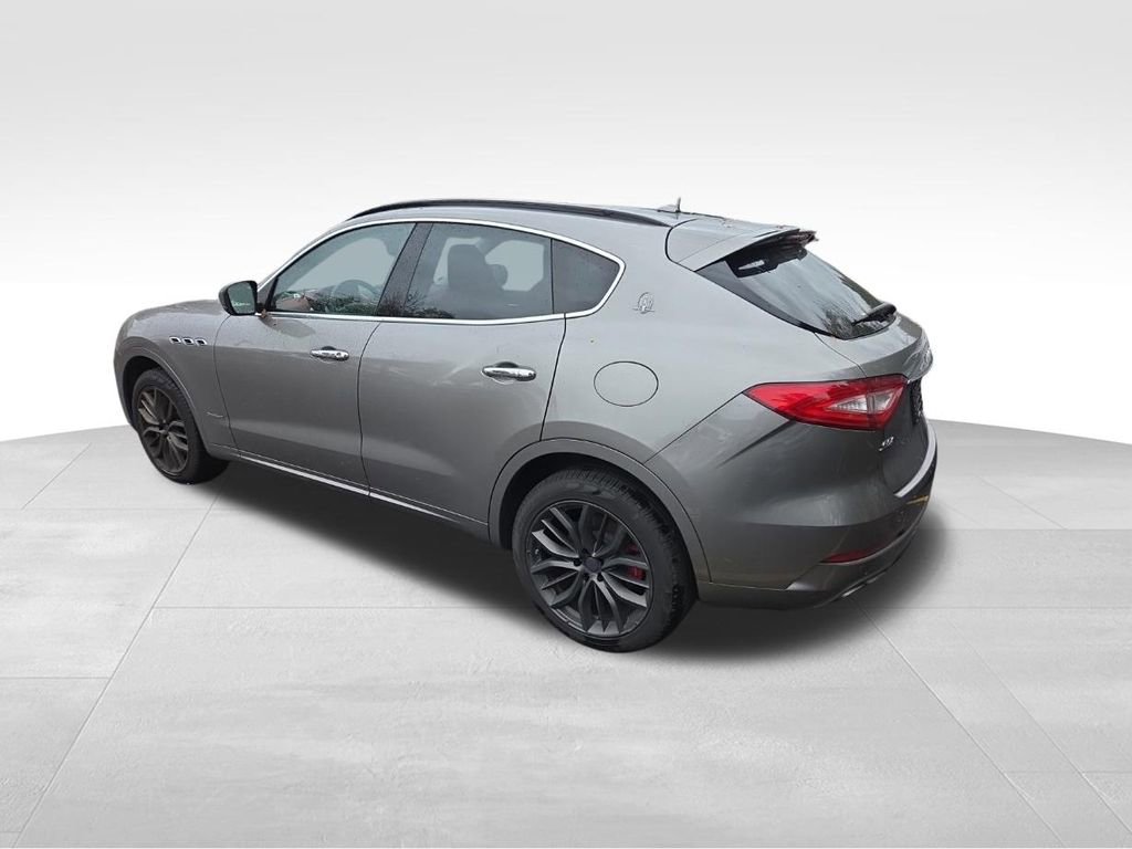 Used 2018 Maserati Levante S GranSport image 9