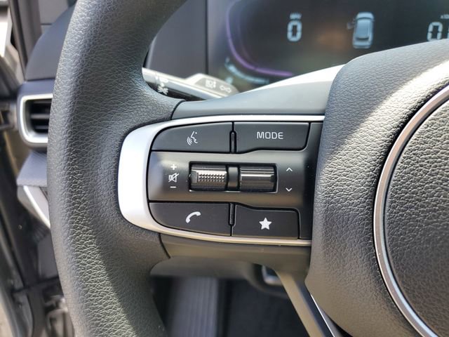 Certified 2025 Kia Sportage LX image 19