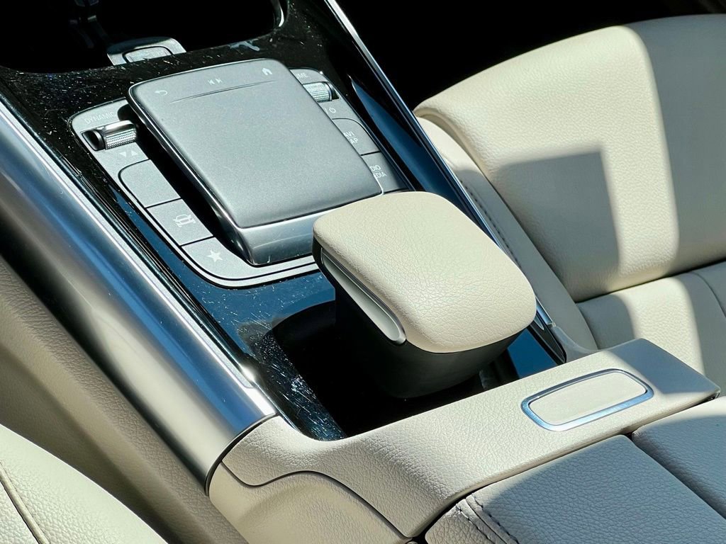 Certified 2023 Mercedes-Benz GLA 250 4MATIC image 24