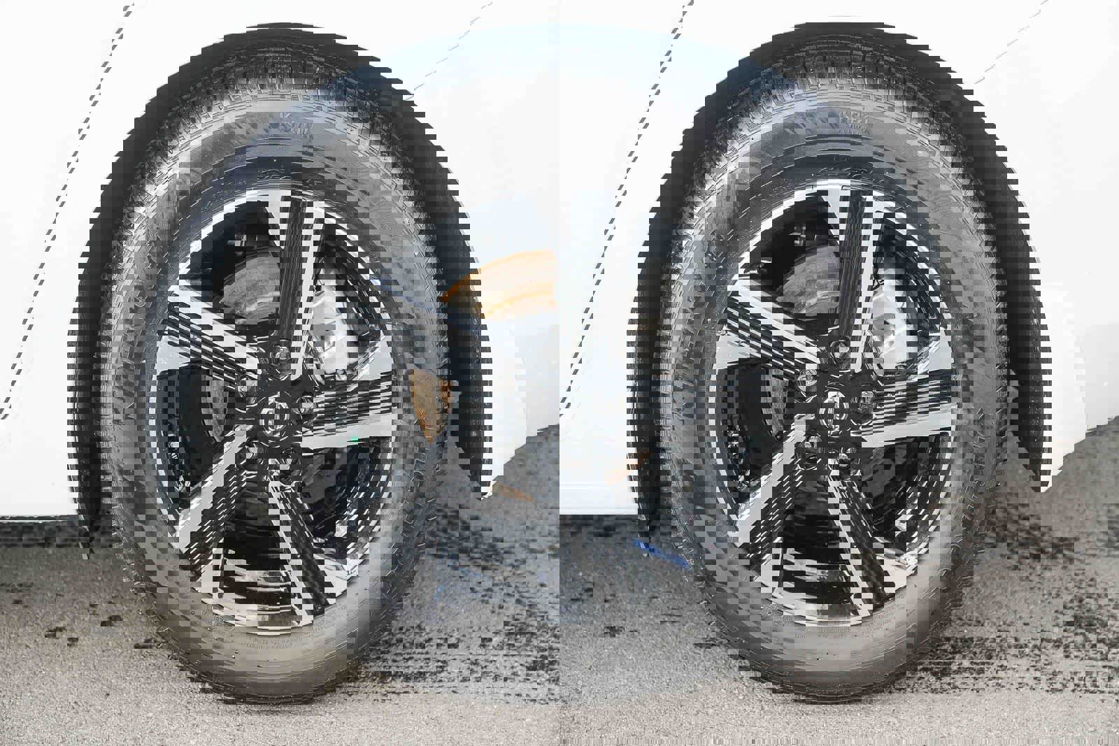 Used 2025 Nissan Sentra SV image 10