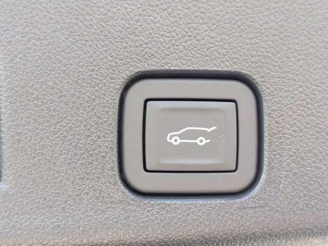 New 2026 Chevrolet Traverse LT w/ Midnight/Sport Edition FWD image 33