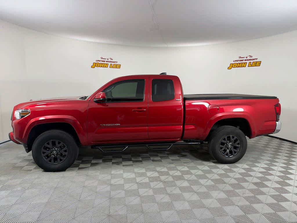 Used 2022 Toyota Tacoma SR5 w/ SR5 Appearance Package (SM) RWD image 2