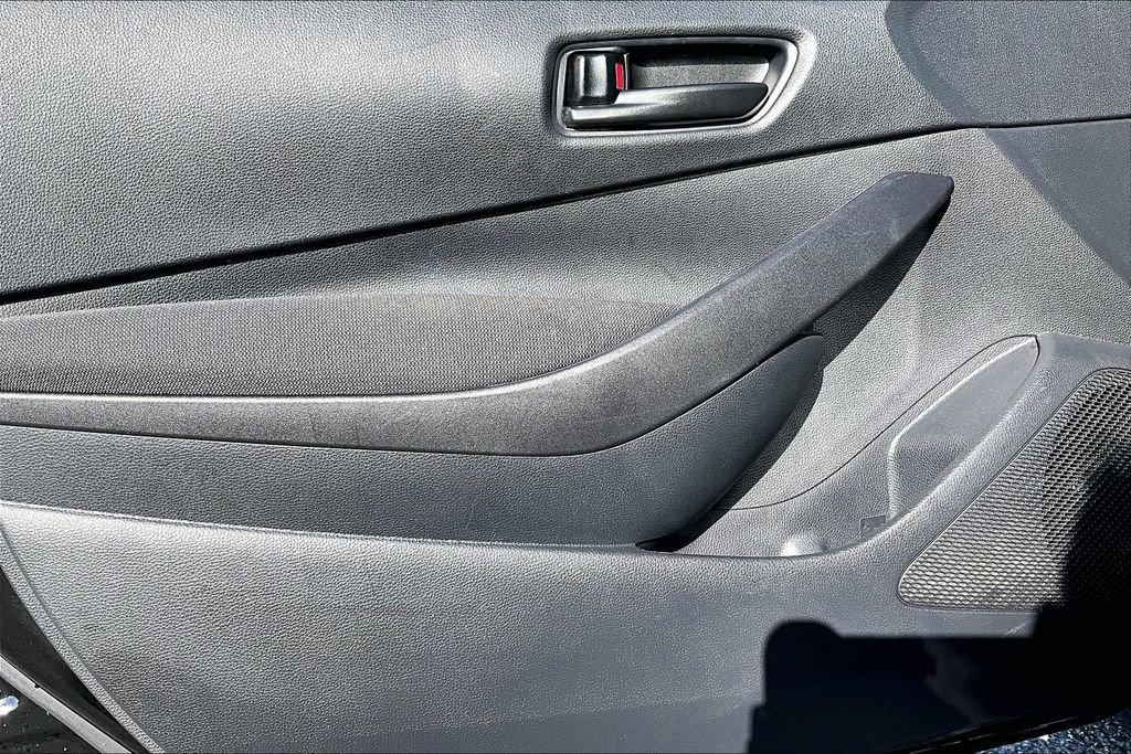 Used 2026 Toyota Corolla LE FWD image 21