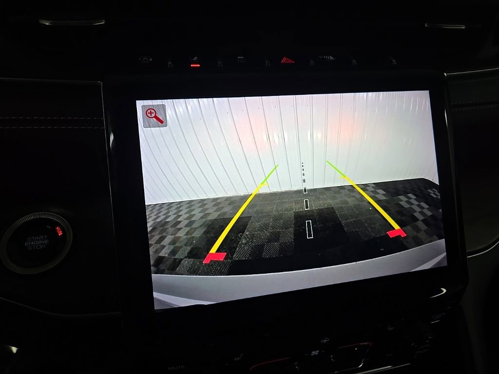 Used 2021 Jeep Grand Cherokee L Limited AWD/4WD image 24