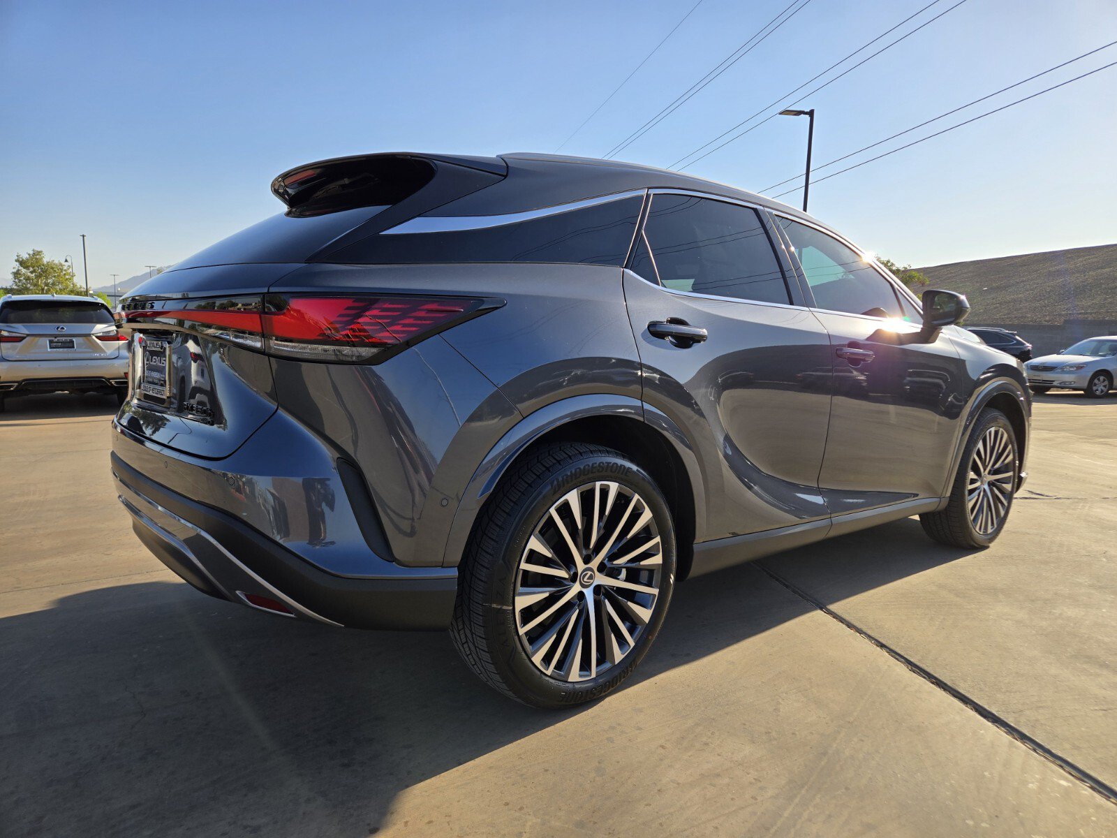 New 2026 Lexus RX 350h AWD/4WD image 3