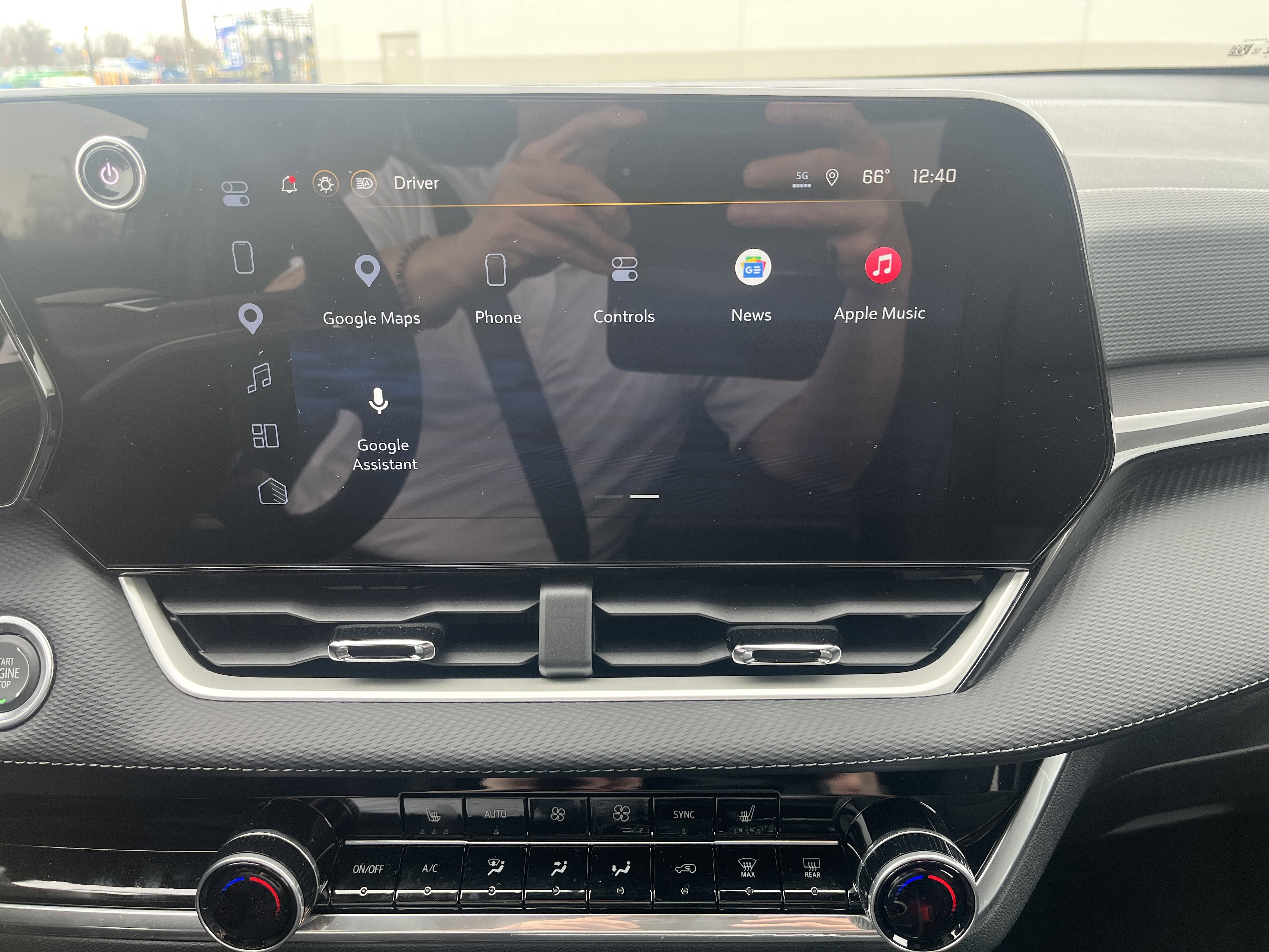 Used 2026 Chevrolet Equinox LT w/ Convenience Package II image 24