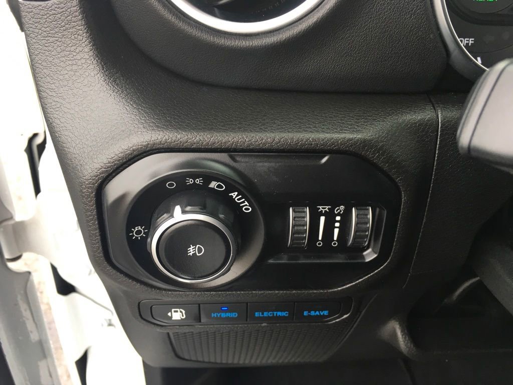 Used 2022 Jeep Wrangler Unlimited Rubicon 4xe w/ Cold Weather Group image 17