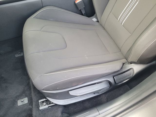 Used 2024 Hyundai Elantra SEL image 11