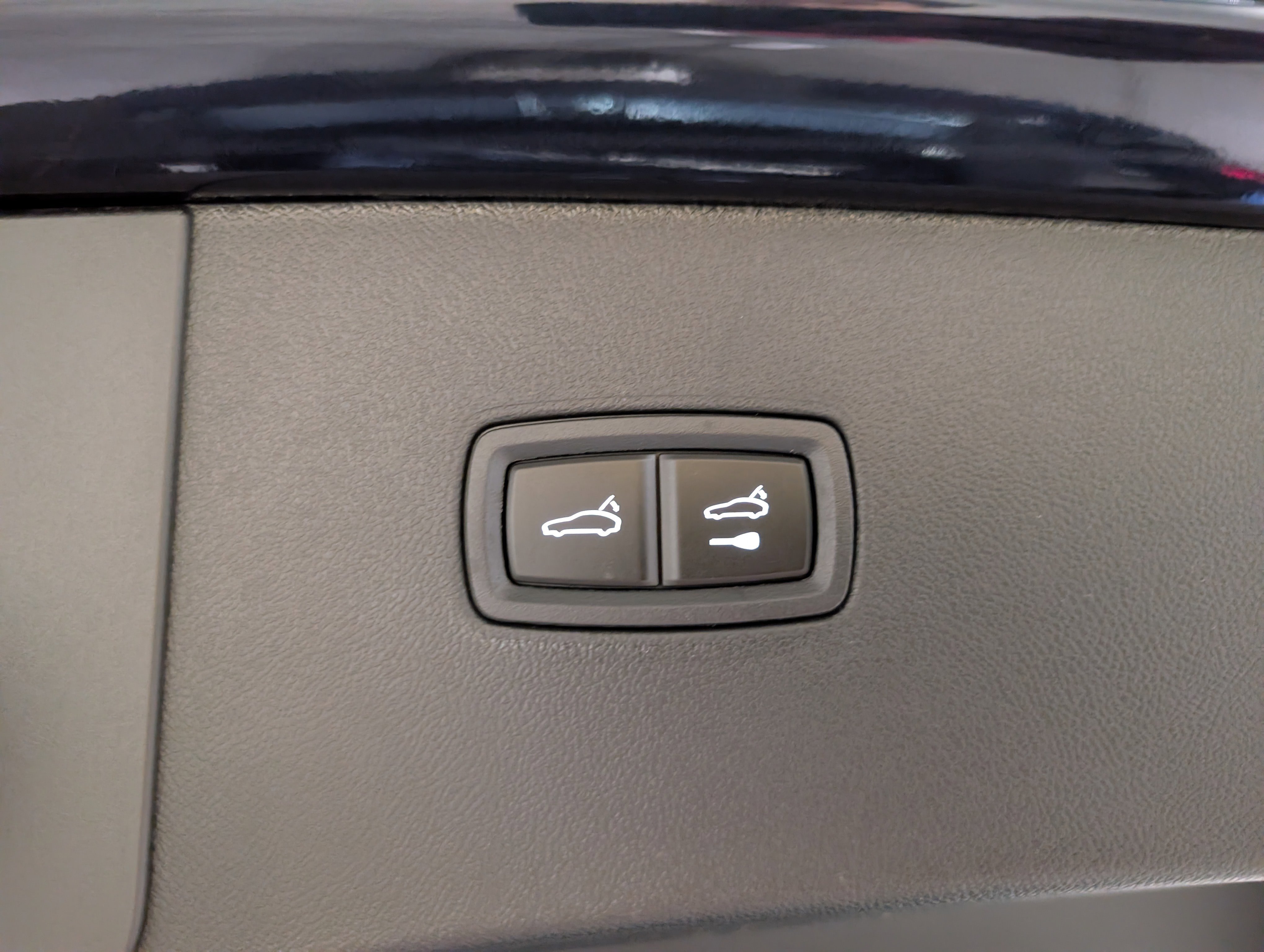 New 2026 Porsche Cayenne Coupe image 26