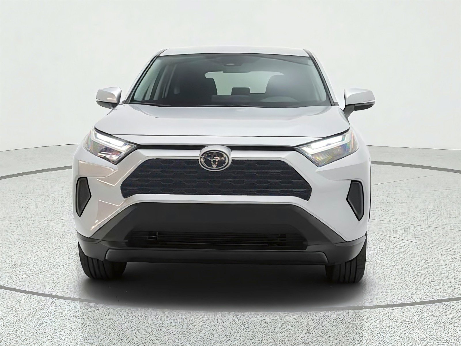Used 2025 Toyota RAV4 LE FWD image 2