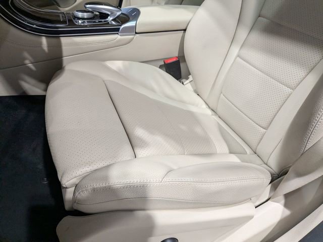 Used 2016 Mercedes-Benz GLC 300 4MATIC image 19