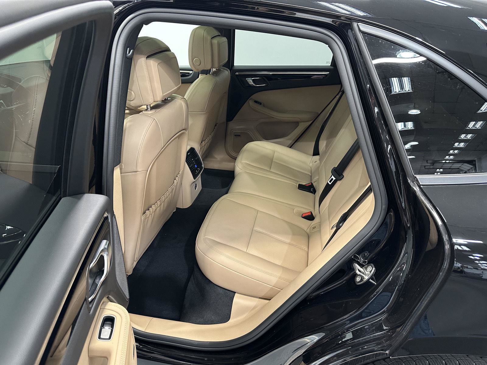 New 2026 Porsche Macan AWD/4WD image 34