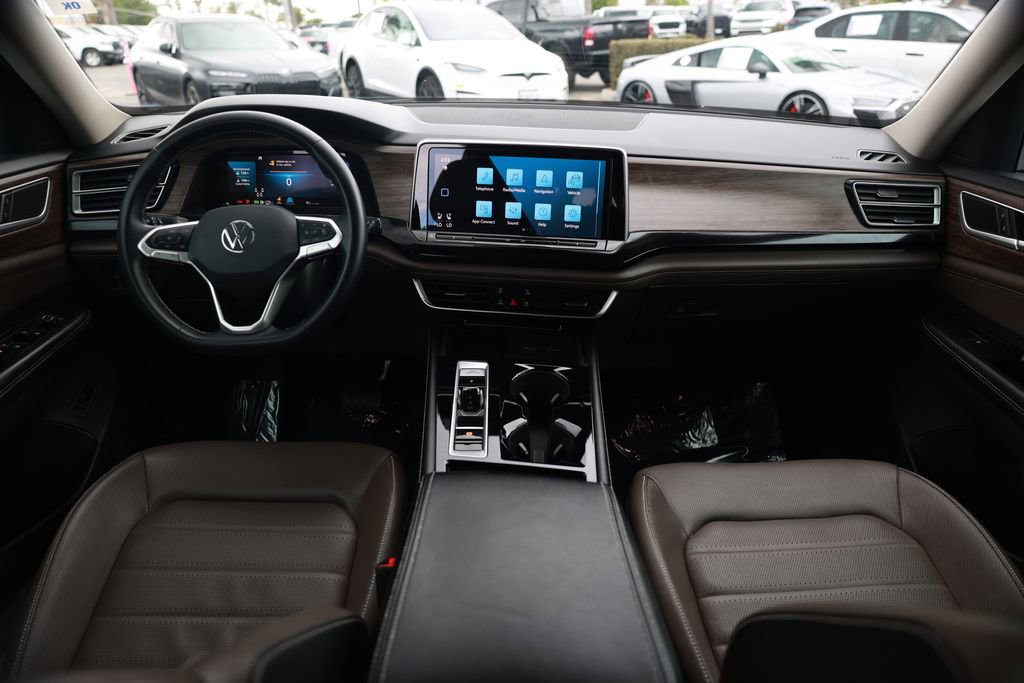 Used 2024 Volkswagen Atlas SEL AWD/4WD image 24