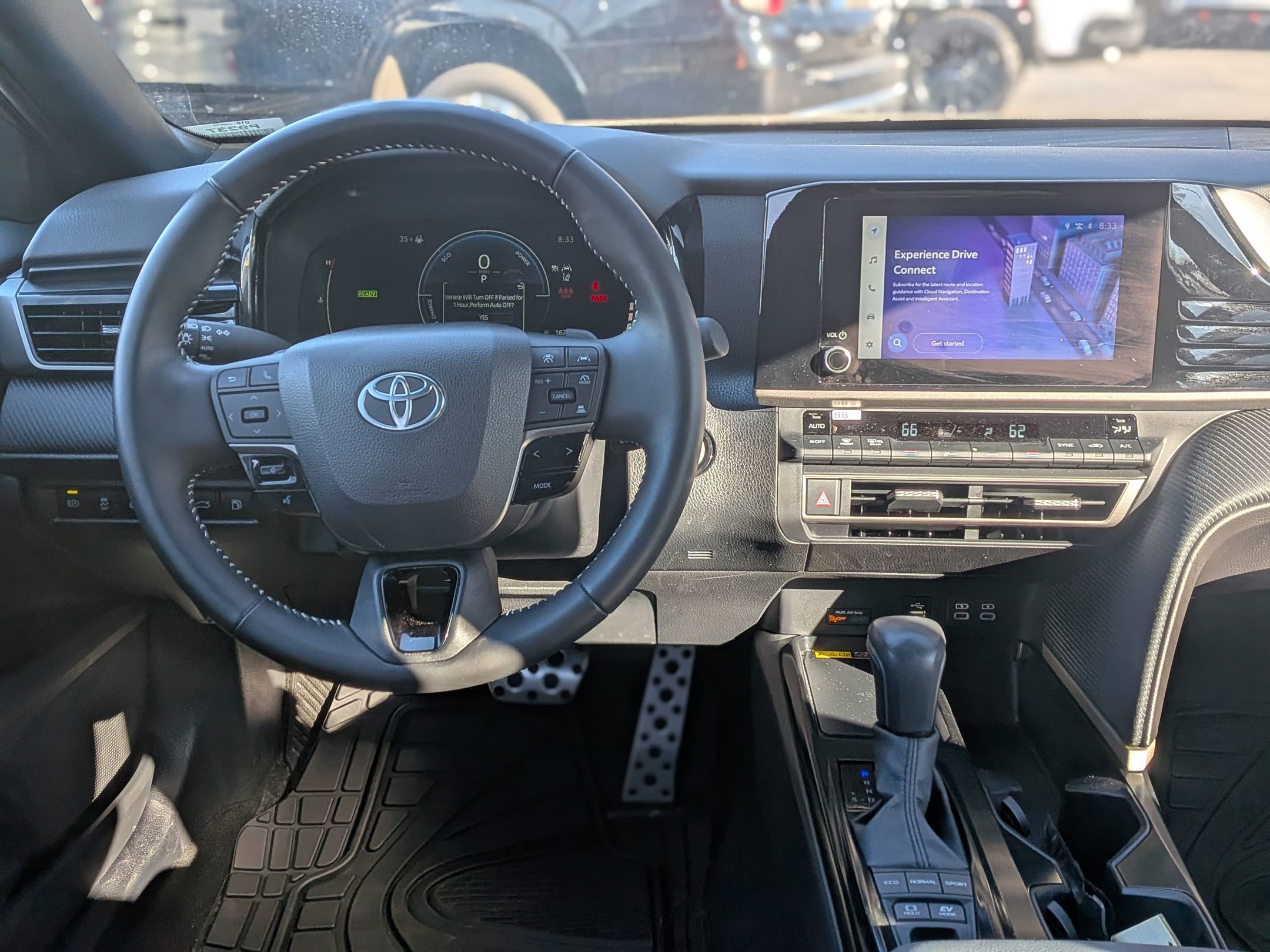 Used 2025 Toyota Camry SE image 18
