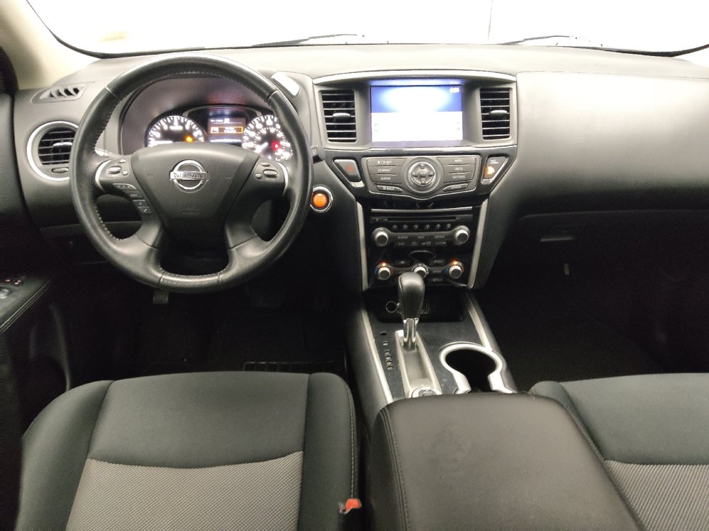 Used 2018 Nissan Pathfinder SV AWD/4WD image 22