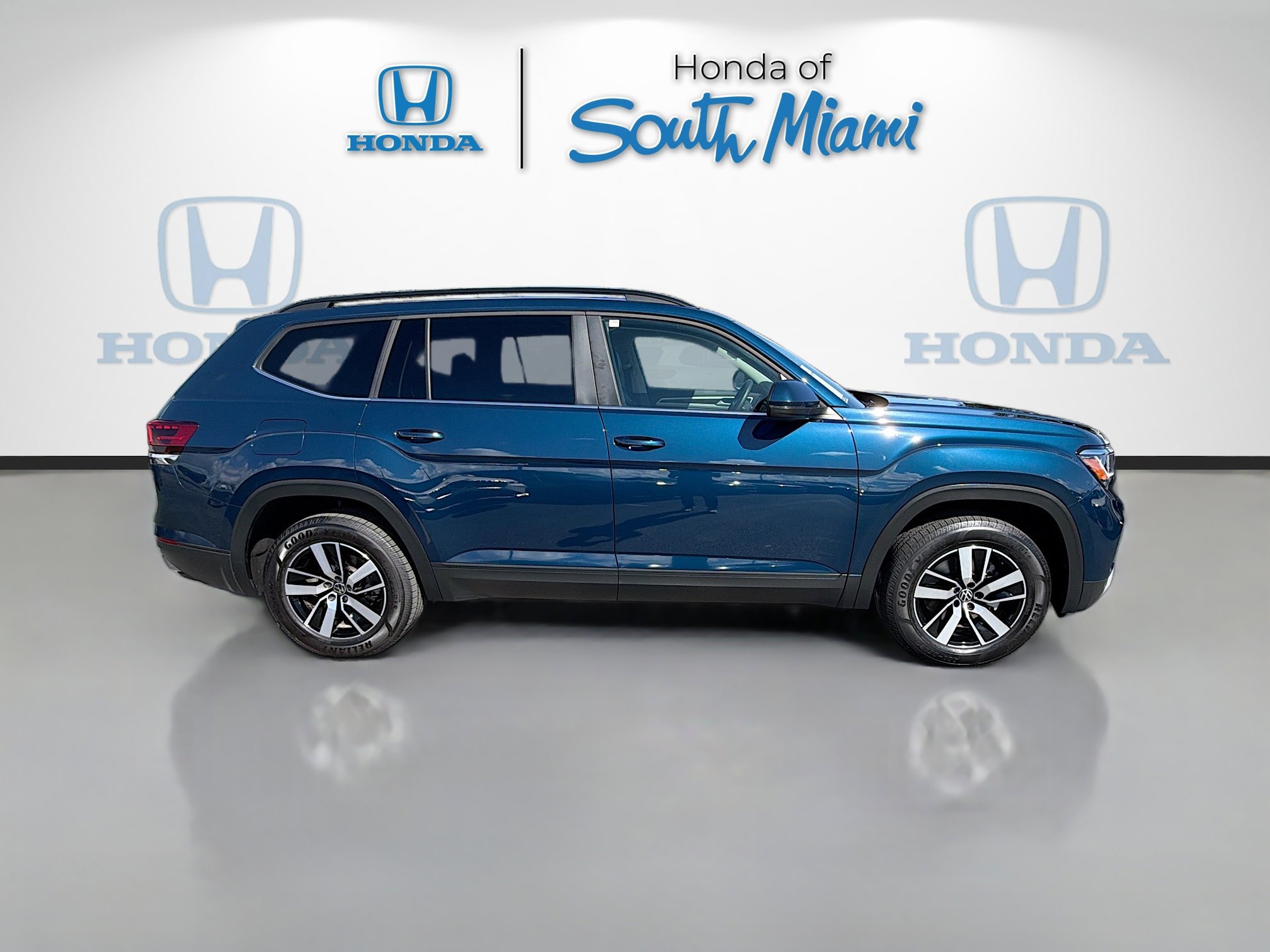 Used 2022 Volkswagen Atlas SE image 8