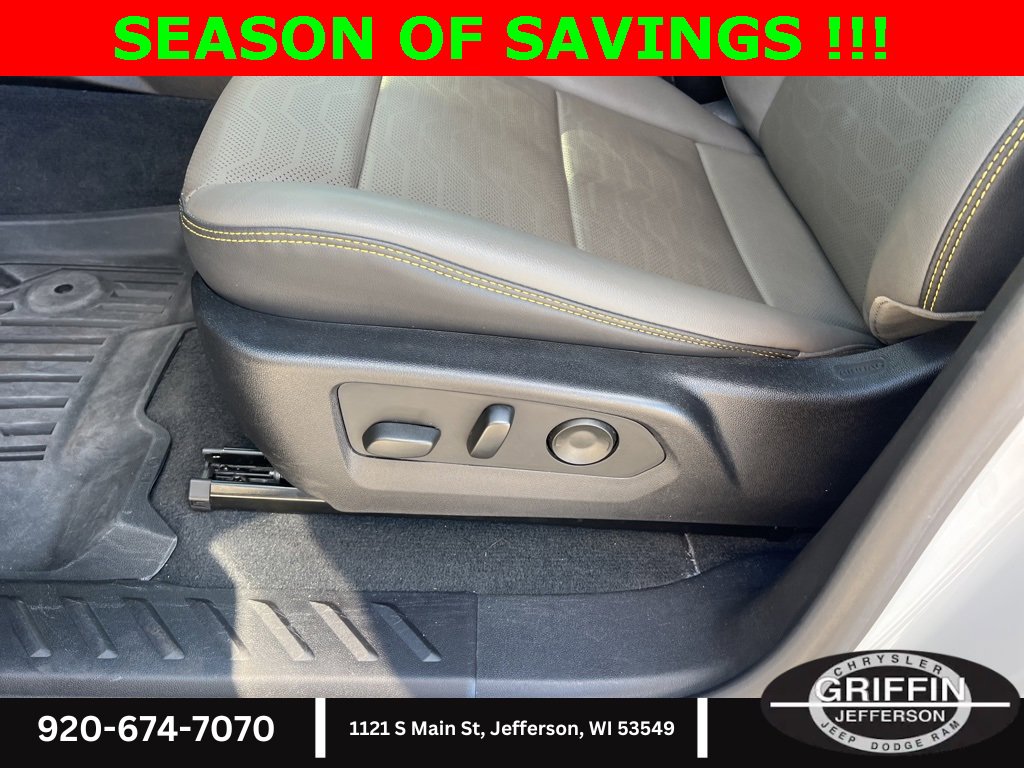 Used 2023 Chevrolet Colorado ZR2 w/ ZR2 Convenience Package III image 18