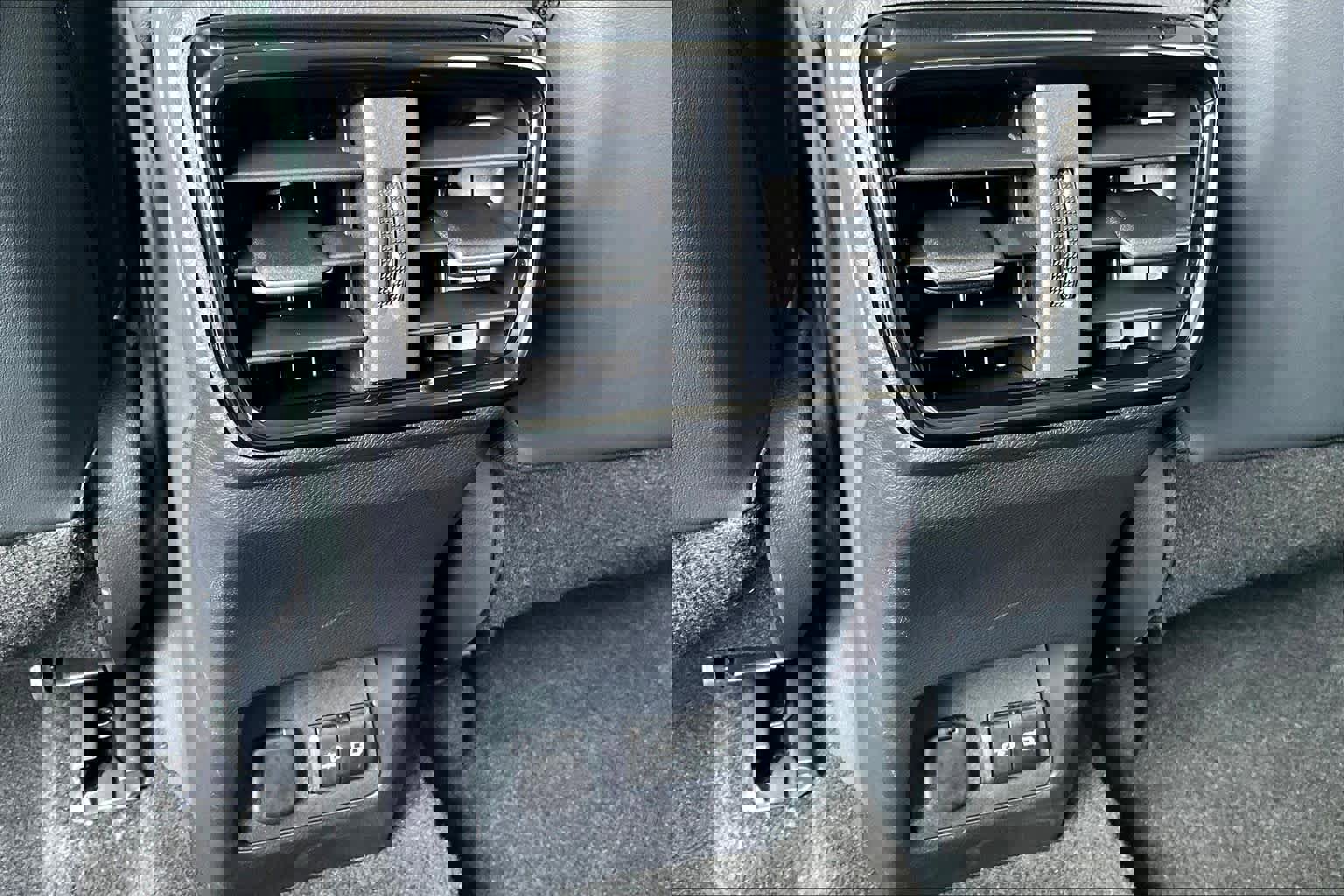 Used 2025 Lexus NX 250 FWD w/ Premium Package image 32