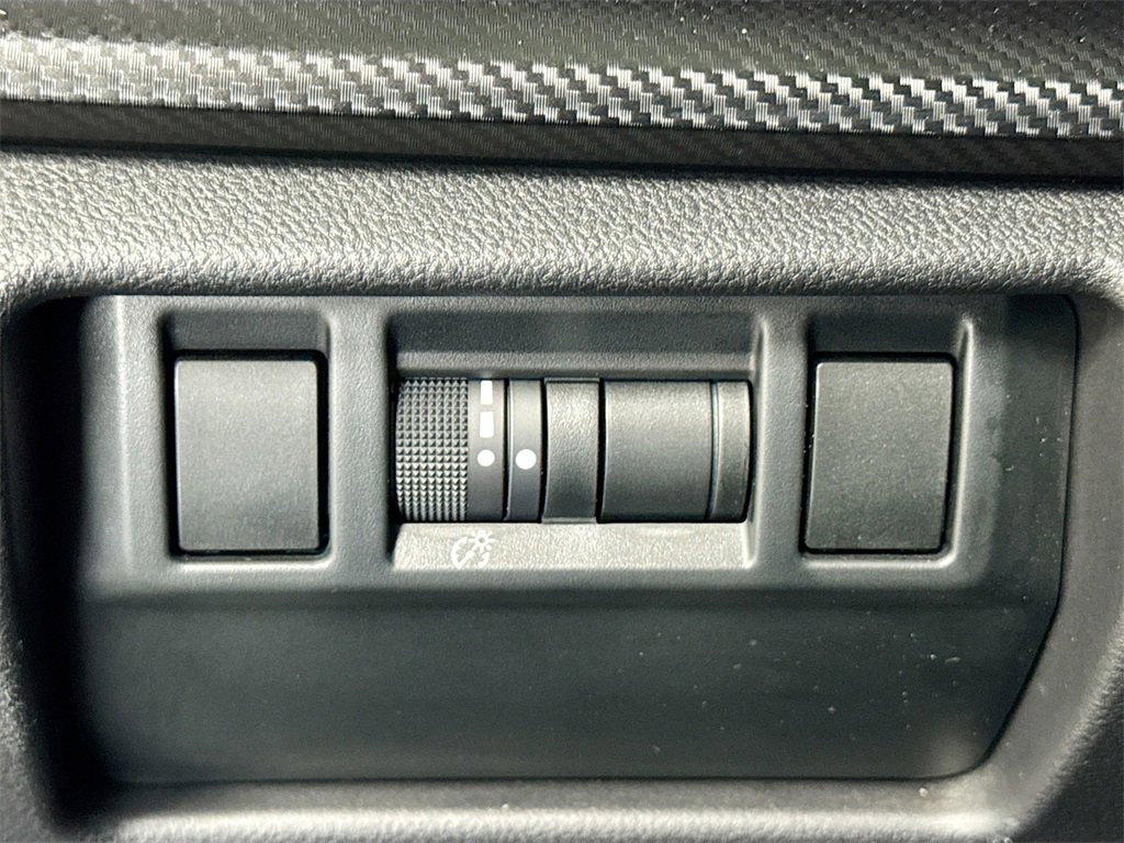 Certified 2024 Subaru Crosstrek 2.0i image 6