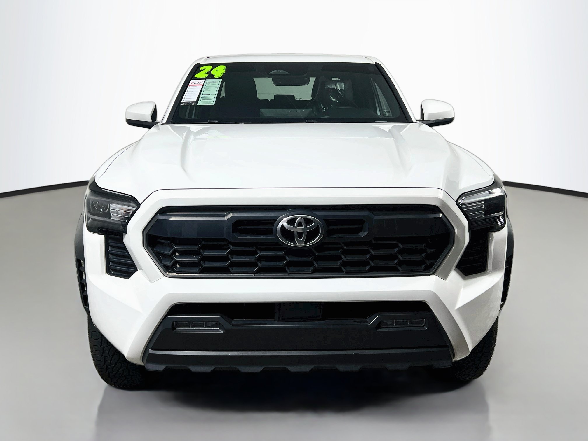 Used 2024 Toyota Tacoma TRD Off-Road AWD/4WD image 11