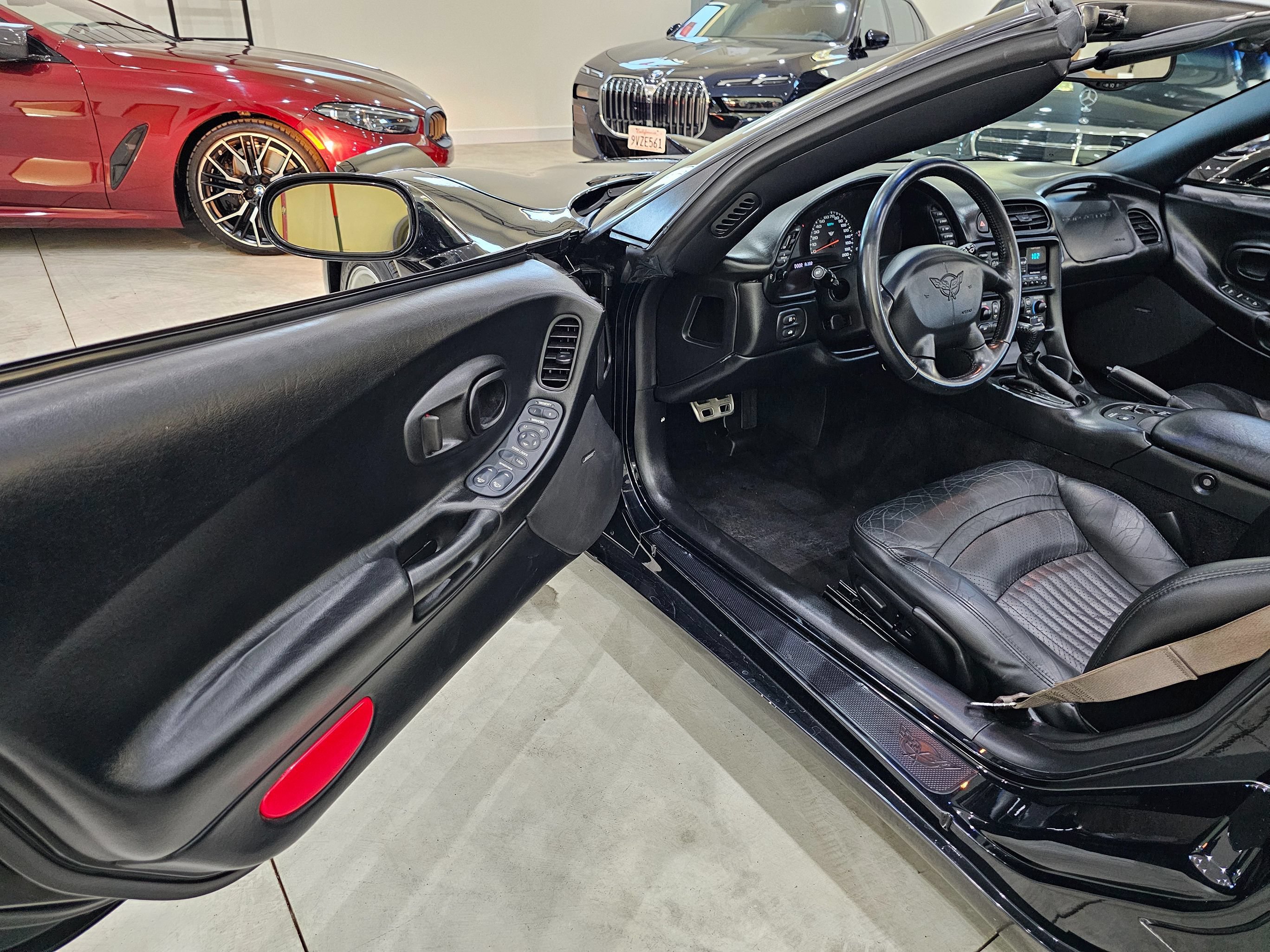 Used 2004 Chevrolet Corvette Convertible w/ Preferred Equipment Group RWD image 25