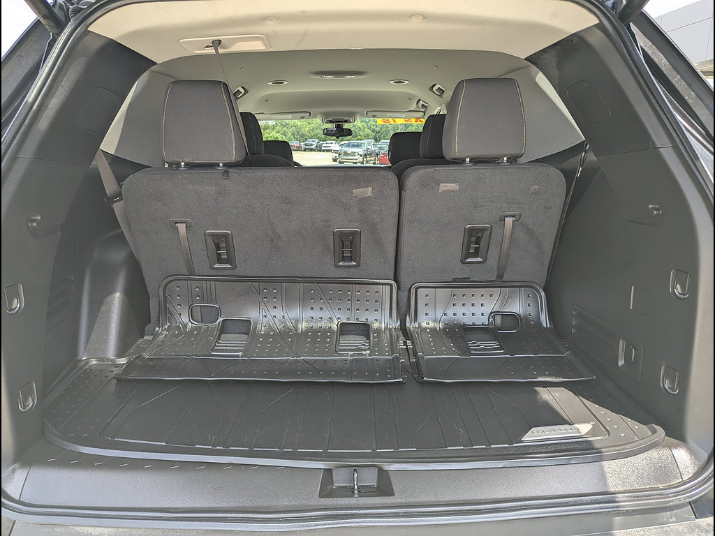 Used 2019 Chevrolet Traverse LT w/ LPO, Floor Liner Package AWD/4WD image 22