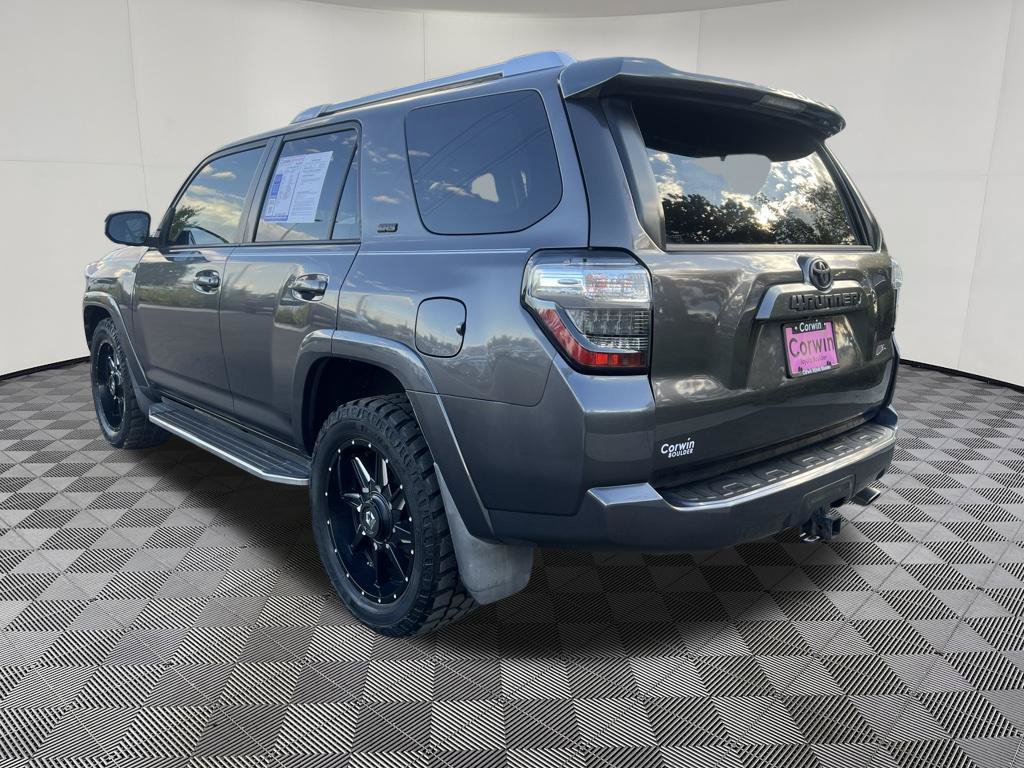 Used 2017 Toyota 4Runner SR5 RWD image 4