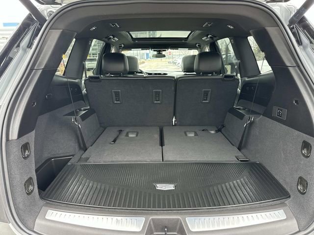 Used 2024 Cadillac XT6 Luxury w/ LPO, Floor Liner Package AWD/4WD image 9