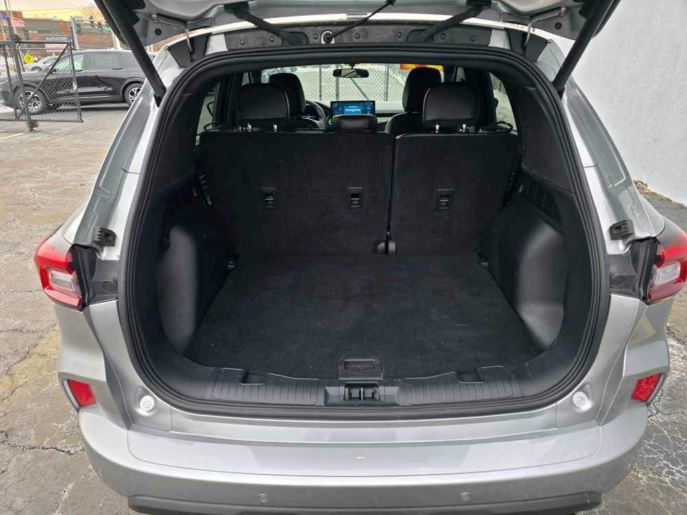 Used 2024 Ford Escape ST-Line w/ Tech Pack #1 image 10