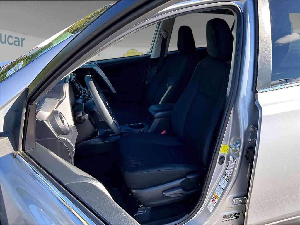 Used 2017 Toyota RAV4 LE w/ Carpet Mat Package AWD/4WD image 10