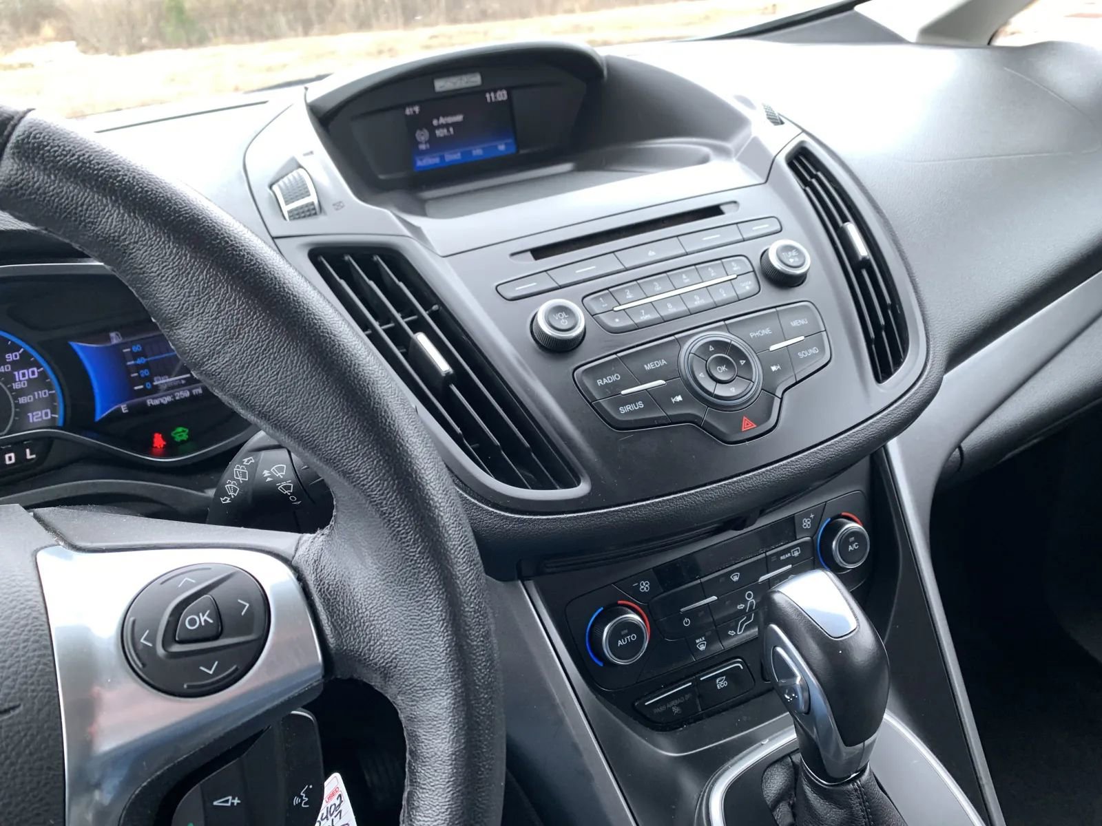 Used 2017 Ford C-MAX SE image 15