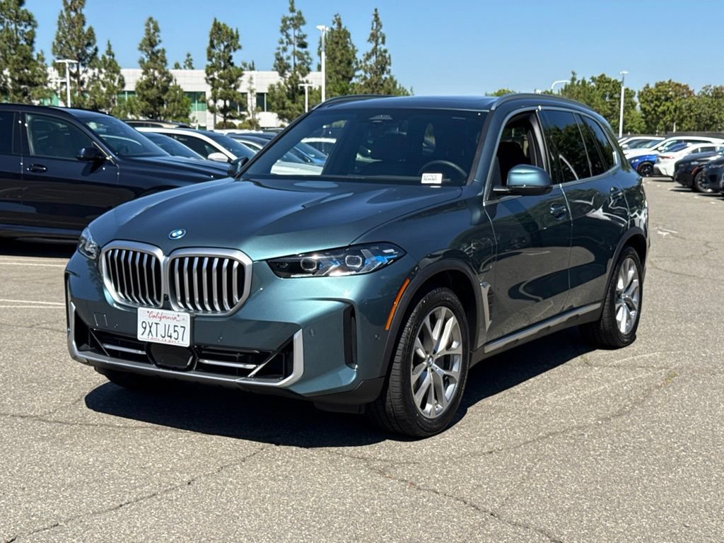 Used 2026 BMW X5 xDrive50e w/ Climate Comfort Package AWD/4WD image 2