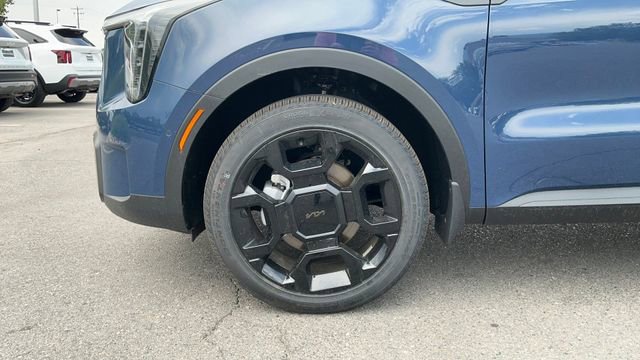 Certified 2025 Kia Sorento SX Prestige w/ Olive Brown Leather Package image 17