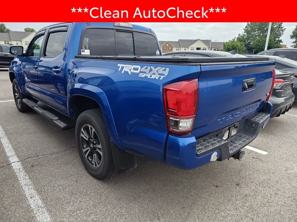 Used 2016 Toyota Tacoma TRD Sport w/ Premium & Technology Package AWD/4WD image 4