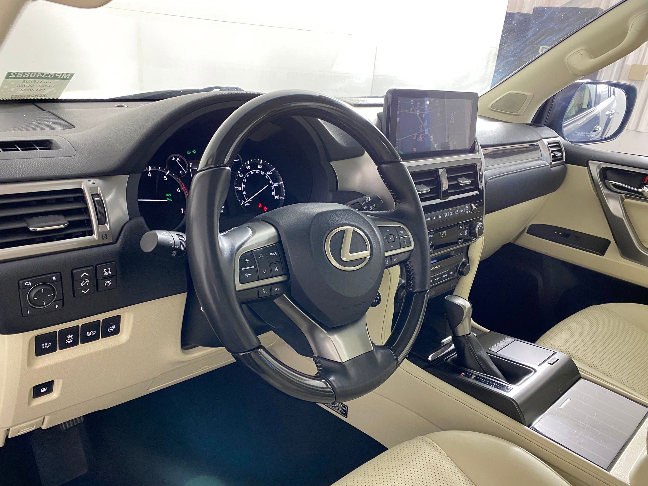 Used 2023 Lexus GX 460 Luxury w/ Off Road Package image 4