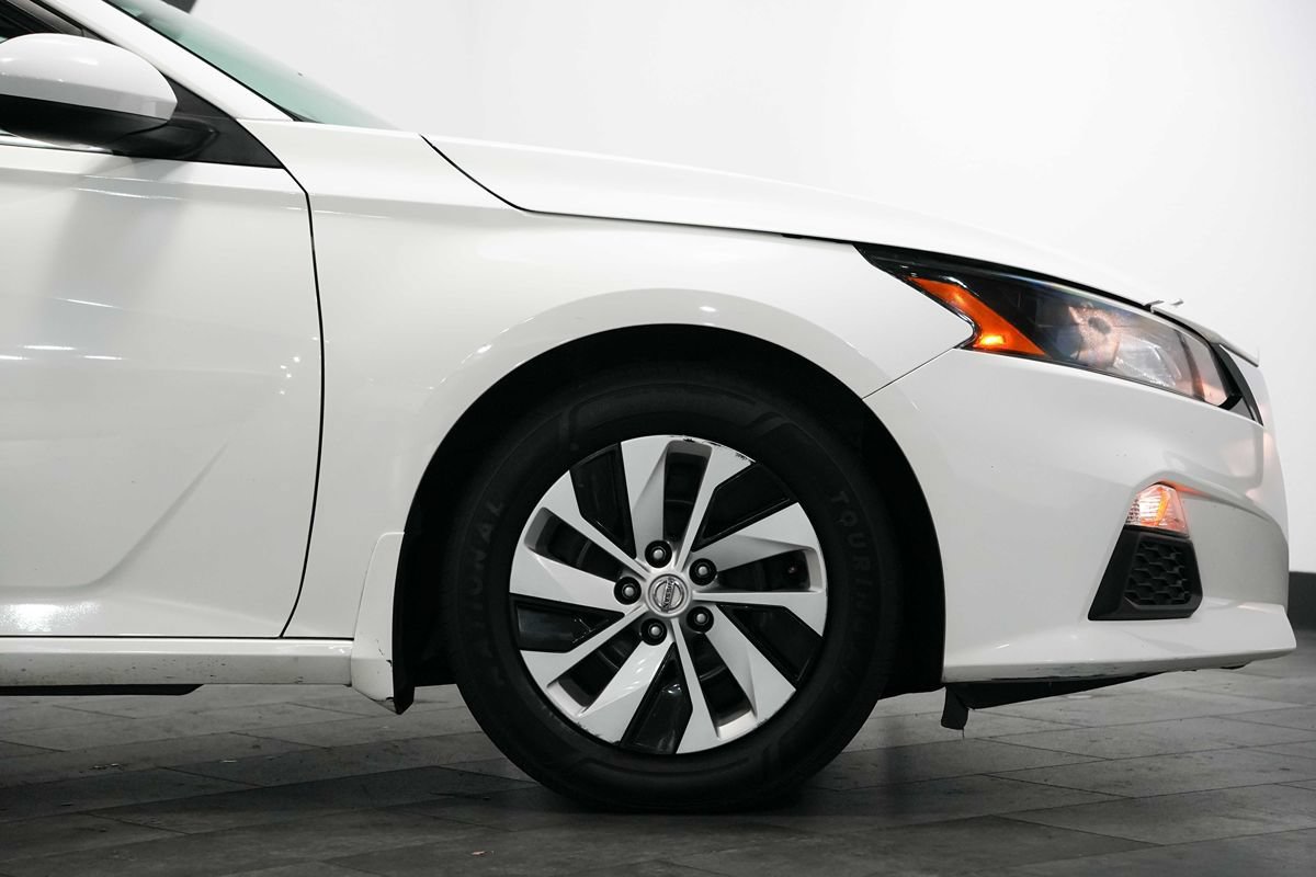 Used 2022 Nissan Altima 2.5 S FWD image 9