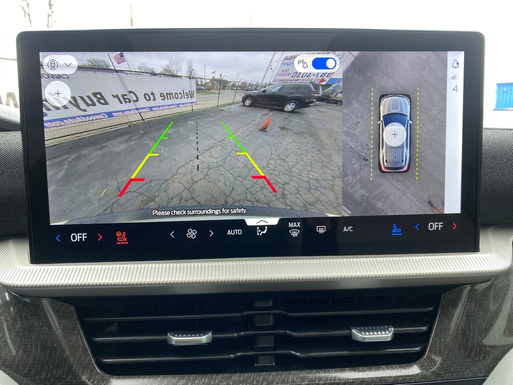 Used 2025 Ford Explorer Platinum w/ LUX Leather Package image 34