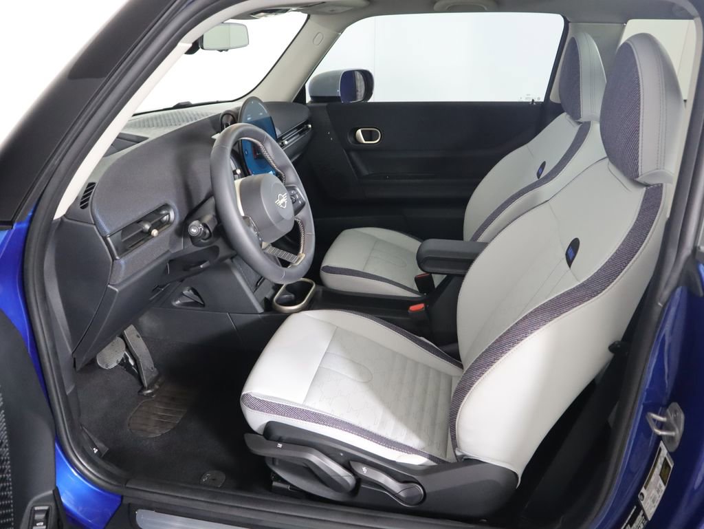 Certified 2025 MINI Cooper S image 19