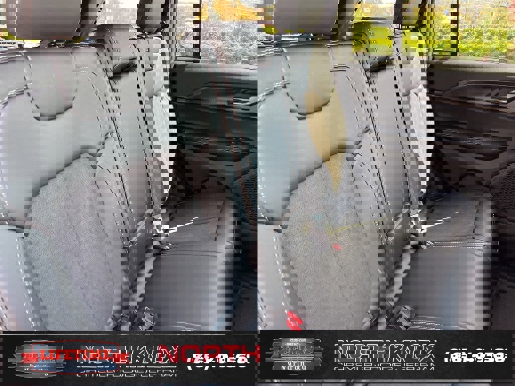 New 2025 Jeep Grand Cherokee Altitude image 24