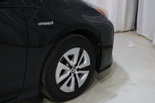 Used 2017 Toyota Prius Three image 28