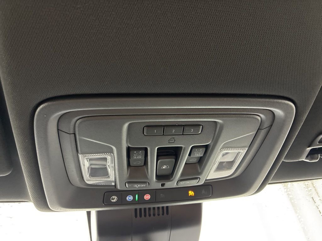 Used 2024 Chevrolet Silverado 2500 High Country w/ High Country Premium Package image 21