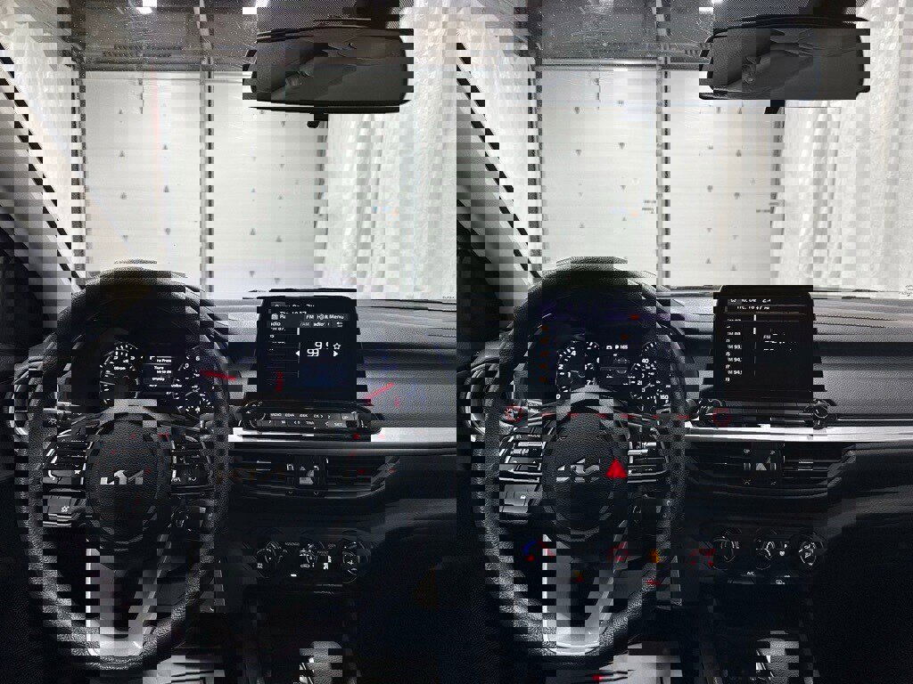 Used 2024 Kia Forte LXS image 16