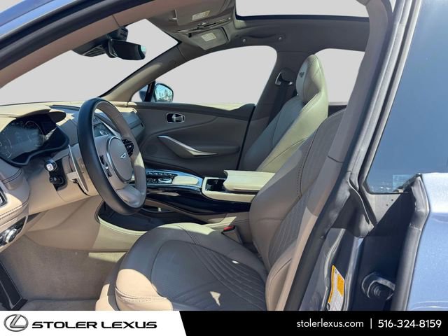 Used 2021 Aston Martin DBX AWD/4WD image 16