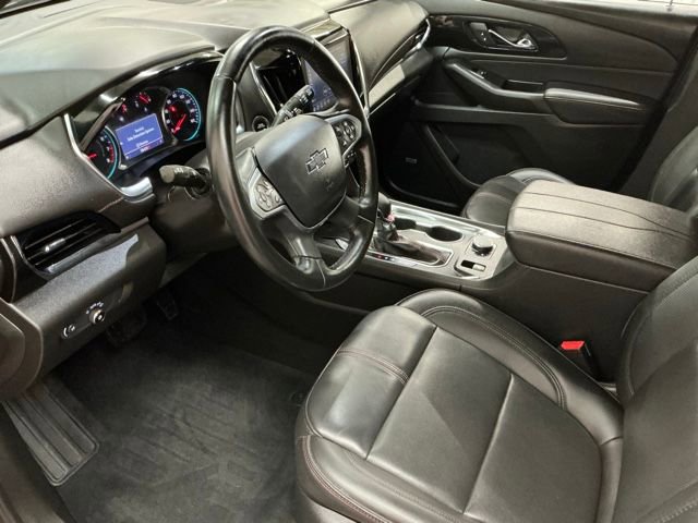 Used 2023 Chevrolet Traverse RS FWD image 14