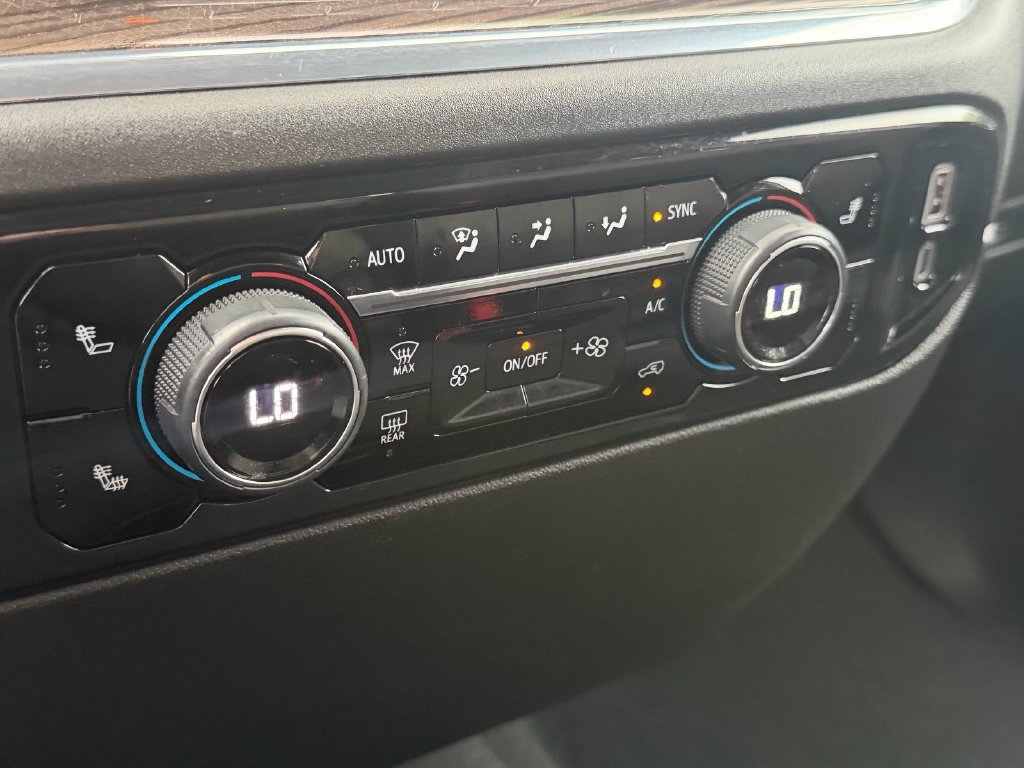 Certified 2024 Chevrolet Silverado 1500 LT AWD/4WD image 23